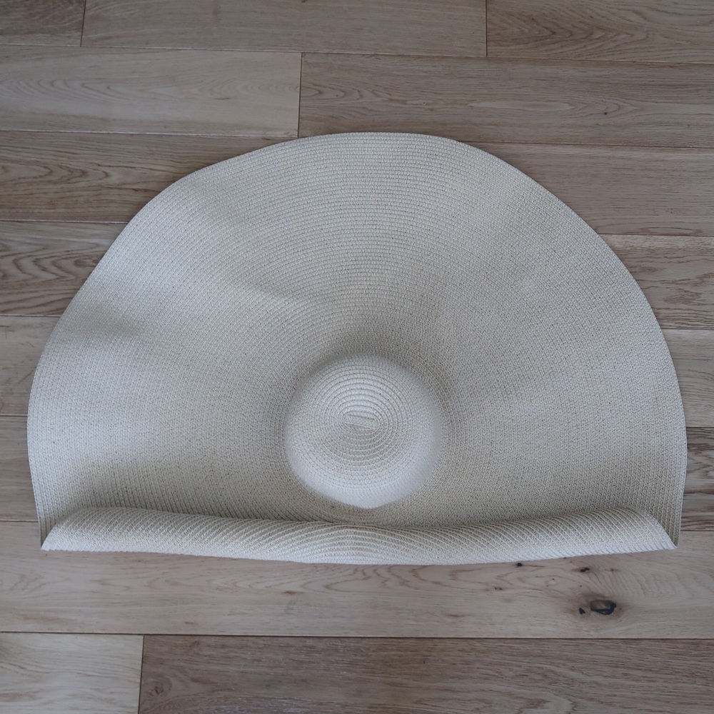 Forever 21 summer brimmed hat one size